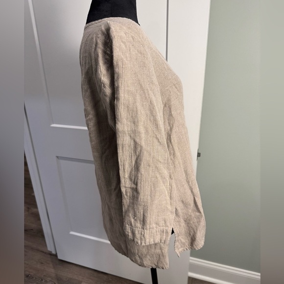 Flax V Pullover - Linen Shirt tan color 3/4 length sleeves - Picture 2 of 7